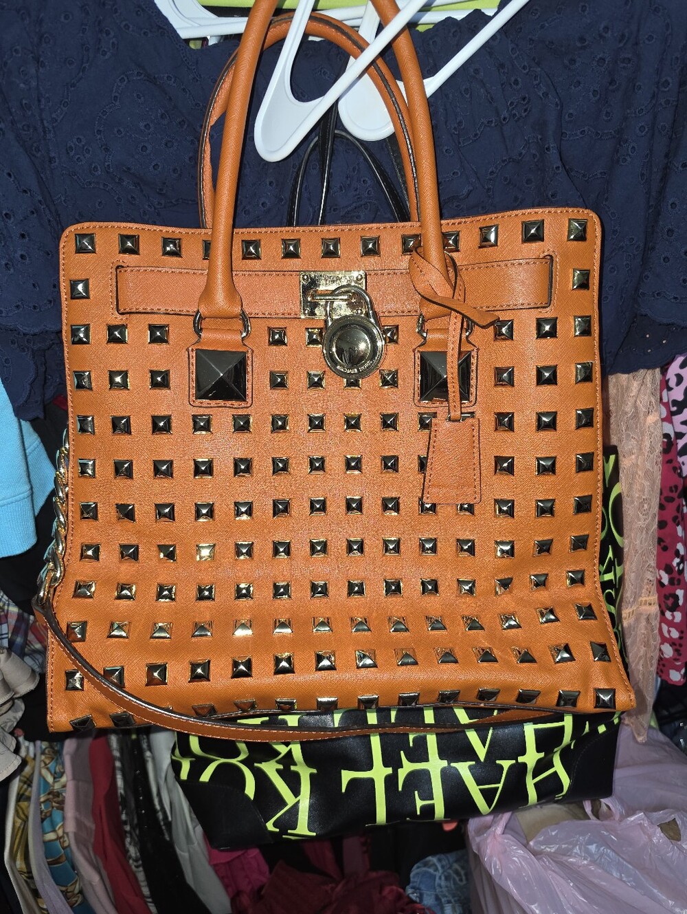 LIMITED EDITION RARE Michael Kors Pyramid Studs Hamilton Leather Bag